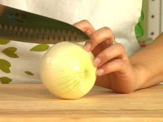 How To Chop An Onion