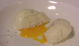 How To Poach Eggs With Plastic Wrap