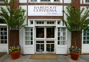 Storefront of Barefoot Contessa at 46 Newtown Lane in East Hampton, New York, now defunct.